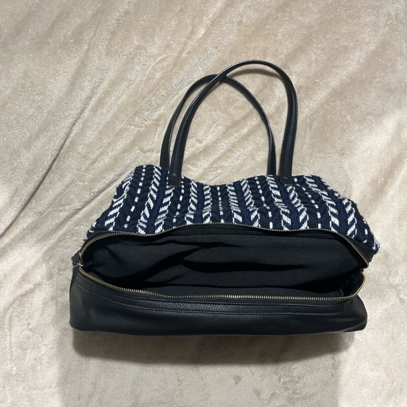 Lulu’s Briley Navy Blue and Black Woven Tote Bag Travel Bag Carry on - Picture 12 of 12